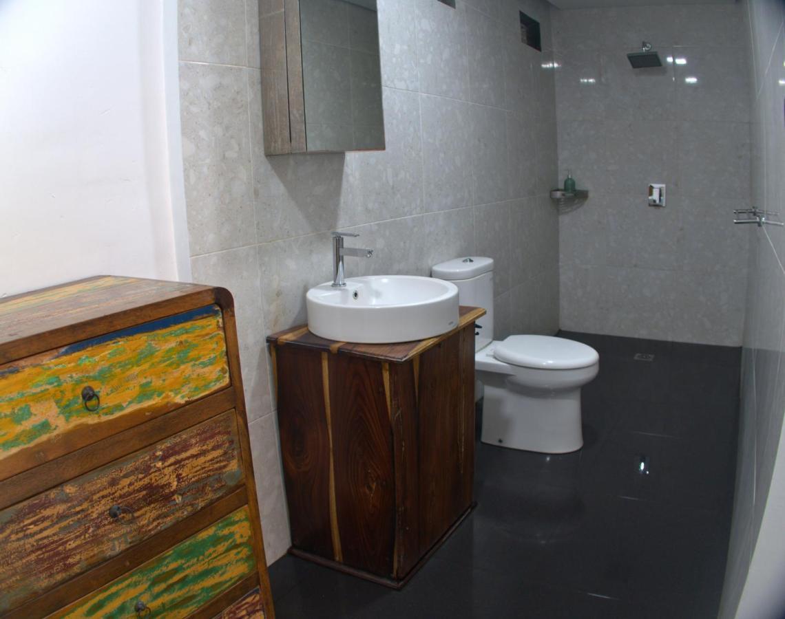 3 Waves Hotel Huu Экстерьер фото